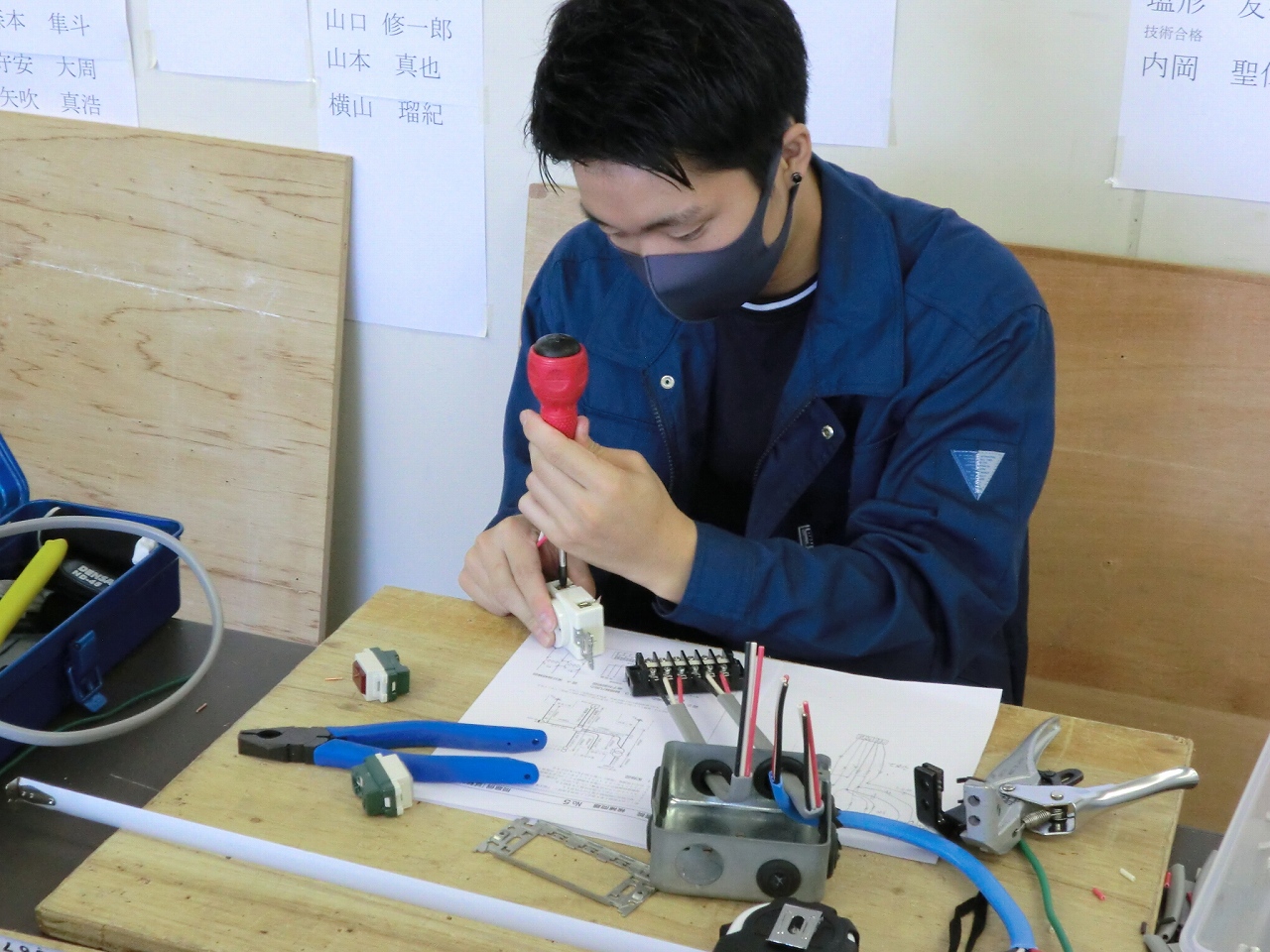 試験 種 電気 技能 一 工事 第 士 第二種電気工事士 技能試験独学勉強方法