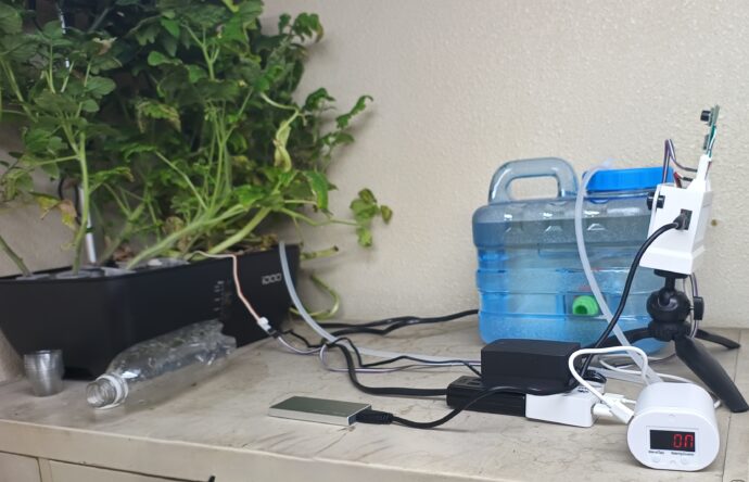 ミニトマト自動水やり装置